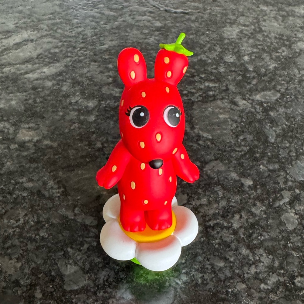 Strawberry Robby Sonny Angel Strawberry Love Series